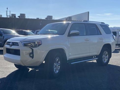 Used 2021 Toyota 4Runner SR5 Premium image 8