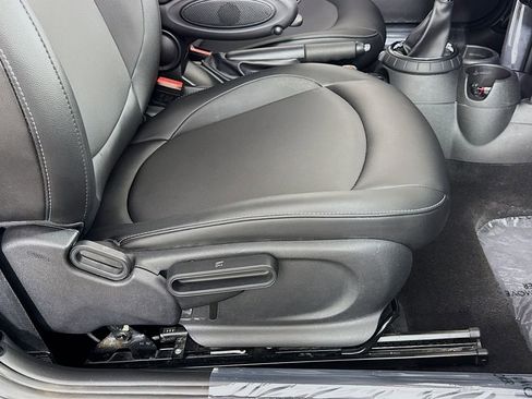 Used 2015 MINI Cooper 2-Door Hardtop image 30