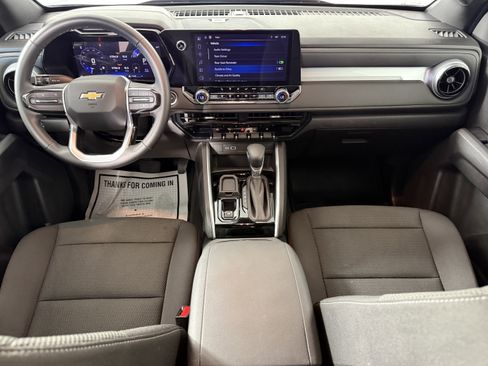 Used 2024 Chevrolet Colorado LT w/ LT Convenience Package II image 10