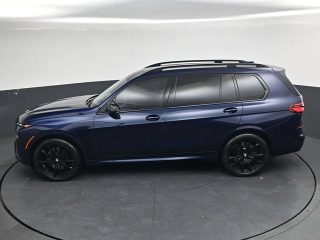 Certified 2025 BMW X7 M60i AWD/4WD image 29