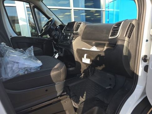 Used 2025 RAM ProMaster 2500 w/ Quick Order Package 22G SLT image 4