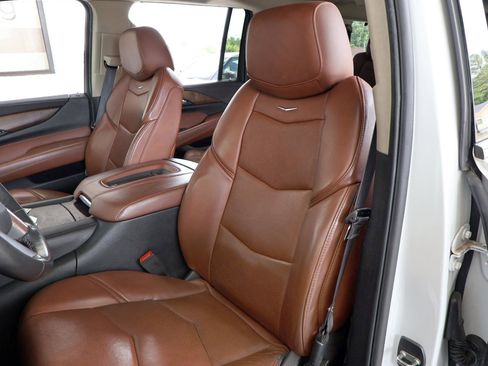 Used 2016 Cadillac Escalade ESV Premium AWD/4WD image 20