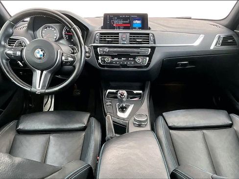 Used 2018 BMW M2 image 21