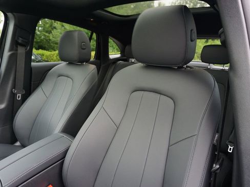 Used 2025 Mercedes-Benz GLA 250 image 11