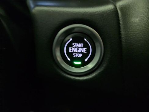 Used 2024 Chevrolet Tahoe Z71 w/ Luxury Package image 17