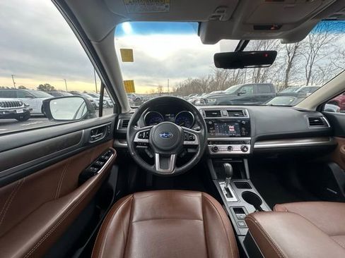 Used 2017 Subaru Outback 2.5i Touring w/ Popular Package #5A image 16