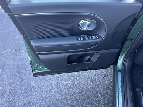 Used 2026 Hyundai Ioniq 9 SEL image 10