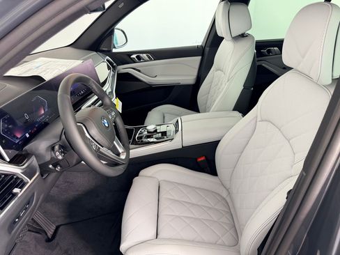 New 2026 BMW X5 xDrive40i w/ Executive Package AWD/4WD image 5