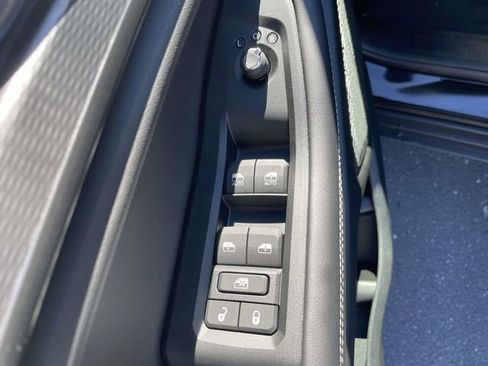 New 2025 Jeep Grand Cherokee Altitude RWD image 16