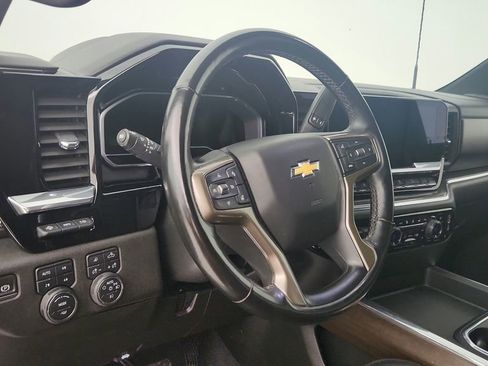Used 2024 Chevrolet Silverado 2500 High Country w/ Technology Package AWD/4WD image 16