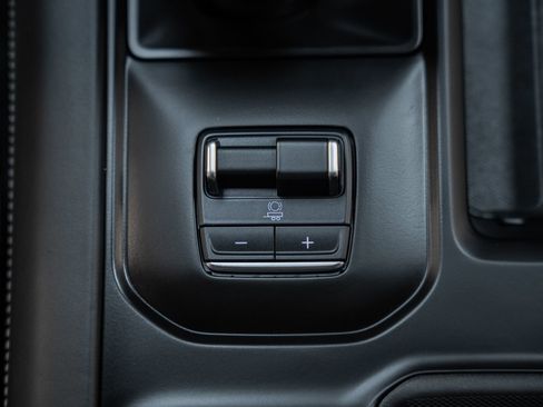 Used 2023 GMC Sierra 1500 AT4X image 34