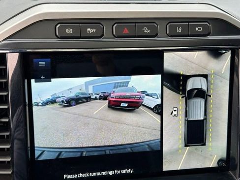 Used 2022 Ford F250 Lariat w/ Tremor Off-Road Package AWD/4WD image 23