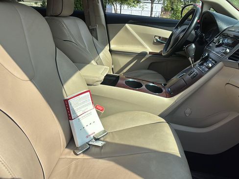 Used 2009 Toyota Venza AWD w/ Comfort Pkg image 22