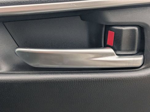 Used 2024 Toyota RAV4 XLE image 33