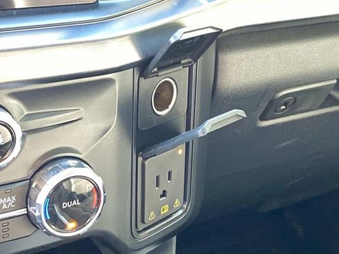 Used 2025 Ford F450 Lariat AWD/4WD image 27
