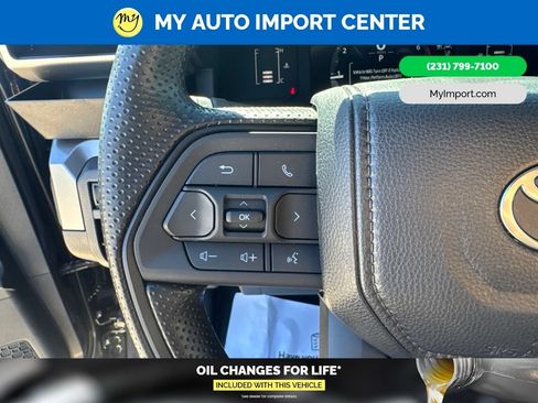 Used 2026 Toyota Tacoma SR5 AWD/4WD image 16