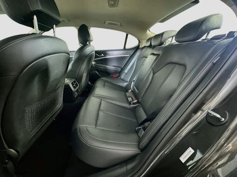 Used 2025 Genesis G70 2.5T AWD/4WD image 29