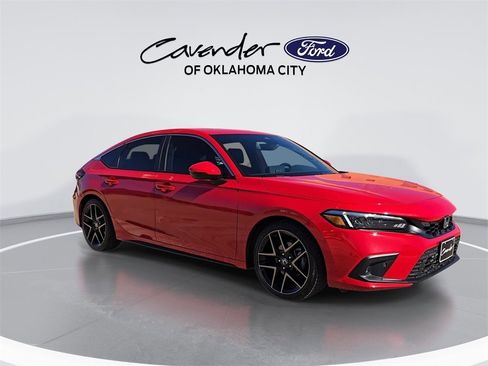 Used 2024 Honda Civic Sport Touring image 2