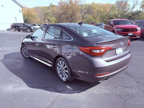 Used 2016 Hyundai Sonata Limited w/ Option Group 04 image 11