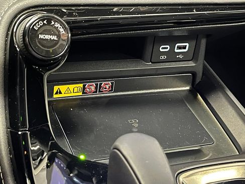Used 2025 Lexus NX 250 FWD w/ Premium Package image 12