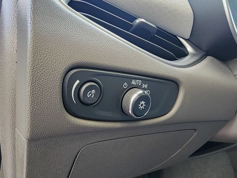 Used 2022 Chevrolet Malibu LT FWD image 18