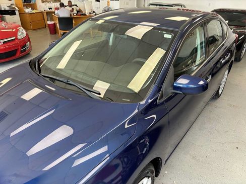 Used 2017 Nissan Sentra S FWD image 3
