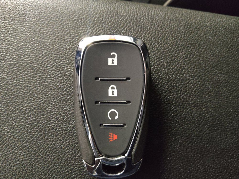 Used 2025 Chevrolet TrailBlazer LS FWD image 32