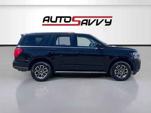 Used 2024 Ford Expedition XLT AWD/4WD image 8