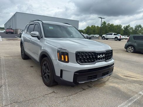 Used 2024 Kia Telluride EX X-Line AWD/4WD image 3