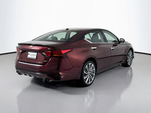 Used 2023 Nissan Altima 2.5 SL AWD/4WD image 5