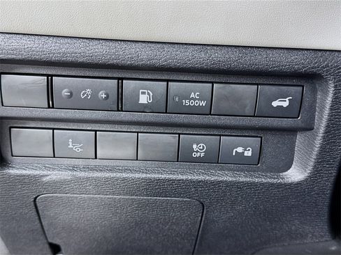 Used 2024 Mitsubishi Outlander SEL image 22