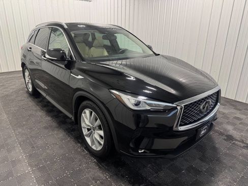 Used 2019 INFINITI QX50 Essential w/ Premium Heat Package image 2