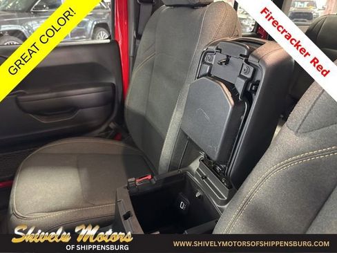 Certified 2024 Jeep Wrangler Unlimited Sport AWD/4WD image 24