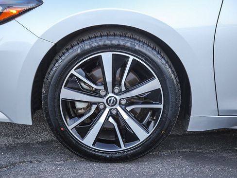 Used 2023 Nissan Maxima SV w/ Floor Mat Group image 12