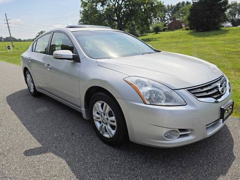 Used 2012 Nissan Altima 2.5 SL w/ 2.5SL Pkg FWD image 4