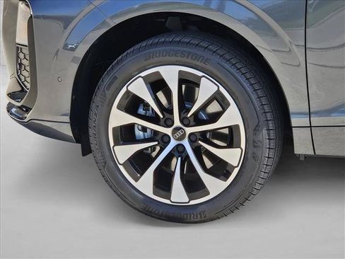 Certified 2026 Audi Q3 quattro 2.0T AWD/4WD image 9