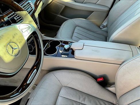 Used 2016 Mercedes-Benz CLS 400 4MATIC image 18