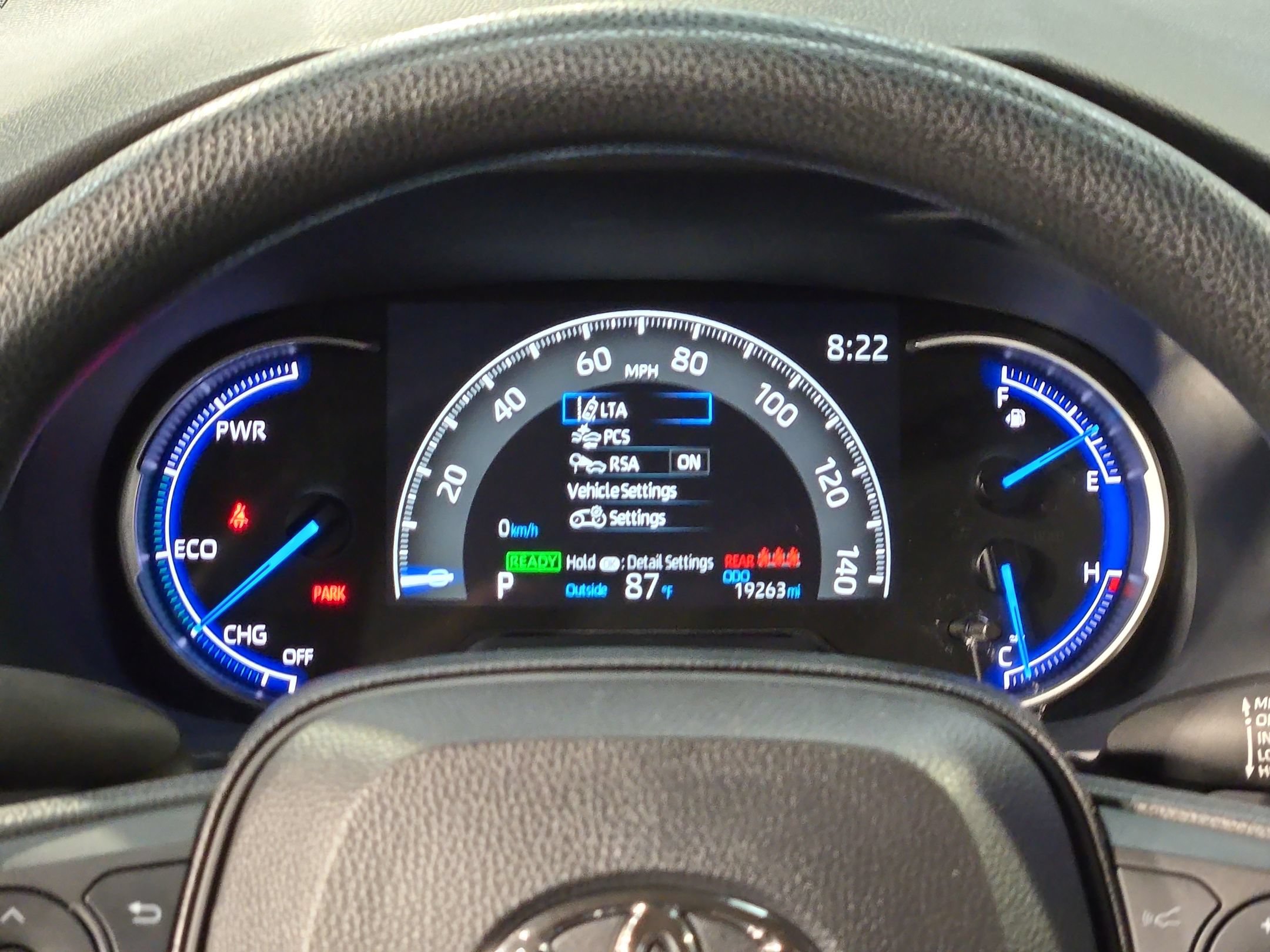 Certified 2025 Toyota RAV4 LE AWD/4WD image 15