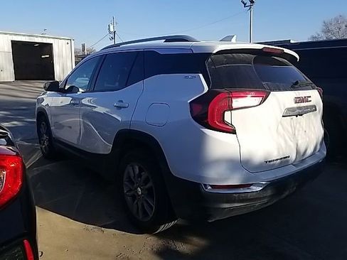 Certified 2024 GMC Terrain SLT image 15