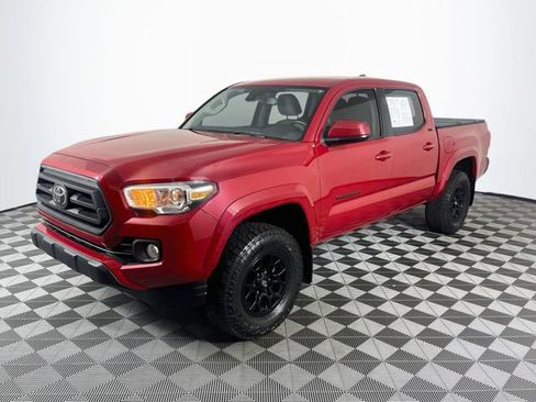 Used 2020 Toyota Tacoma SR5 AWD/4WD image 4