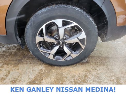Used 2020 Kia Sportage LX image 20