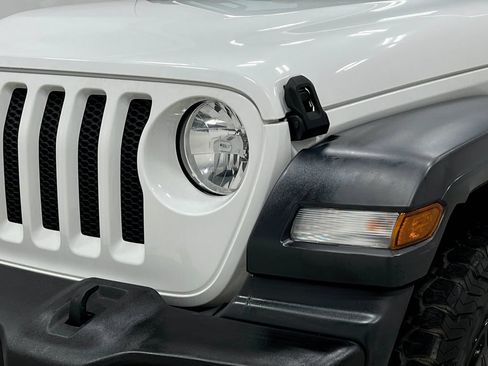 Used 2020 Jeep Wrangler Sport AWD/4WD image 33