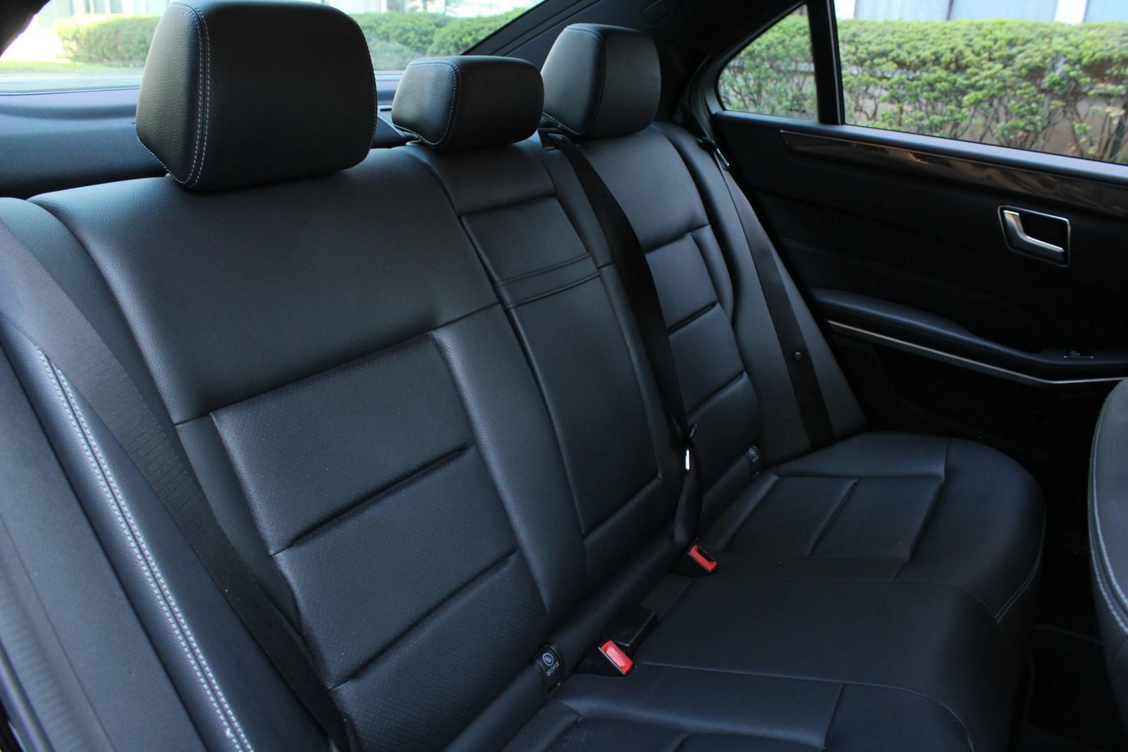 Used 2015 Mercedes-Benz E 350 4MATIC Sedan image 22