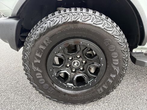 Used 2022 Ford Bronco Wildtrak AWD/4WD image 12