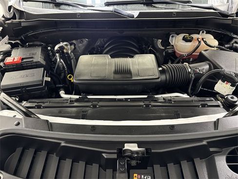 Certified 2024 Chevrolet Suburban High Country image 36