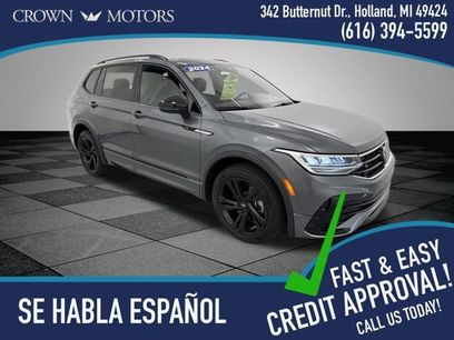 Used 2024 Volkswagen Tiguan SE R-Line