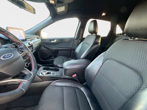 Used 2023 Ford Escape ST-Line AWD/4WD image 24