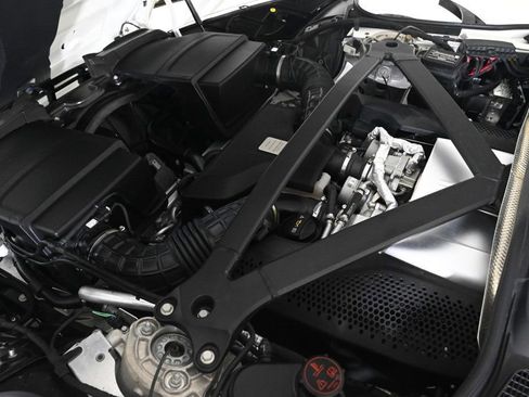 Used 2022 Aston Martin DB11 Volante image 25