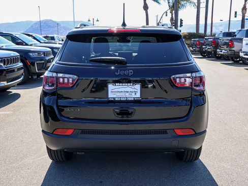 New 2026 Jeep Compass Latitude AWD/4WD image 5