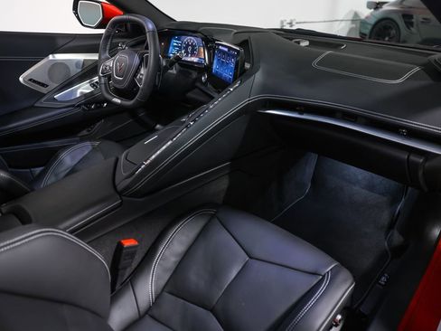 Used 2025 Chevrolet Corvette Z06 RWD image 23